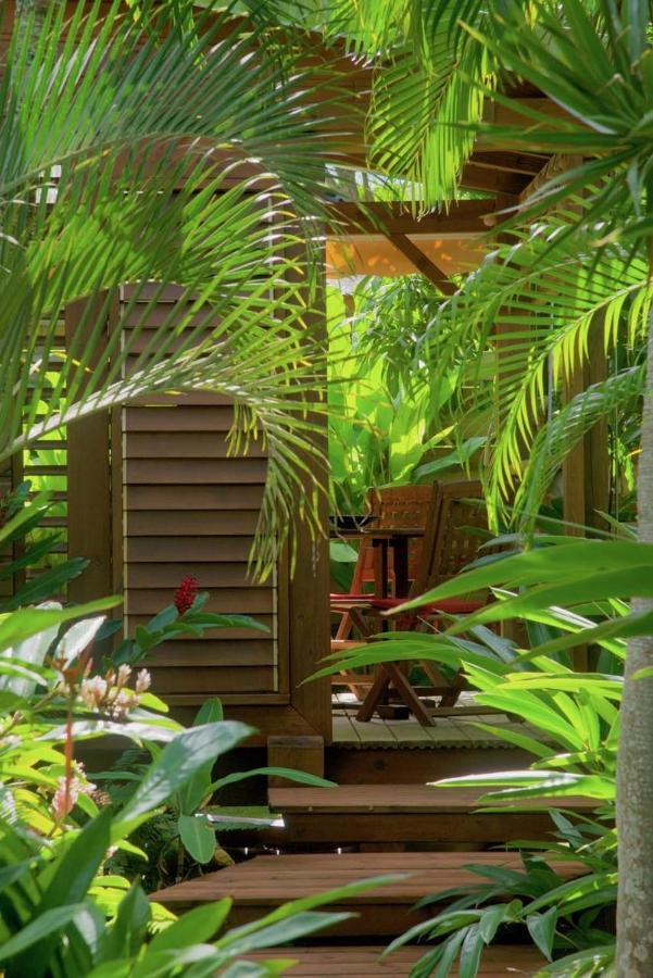 Le Carbet Chez Villas Piment Cafe Deshaies Exterior photo